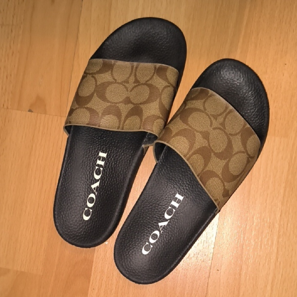 NWOT Coach | Black and Tan Patterned Slides